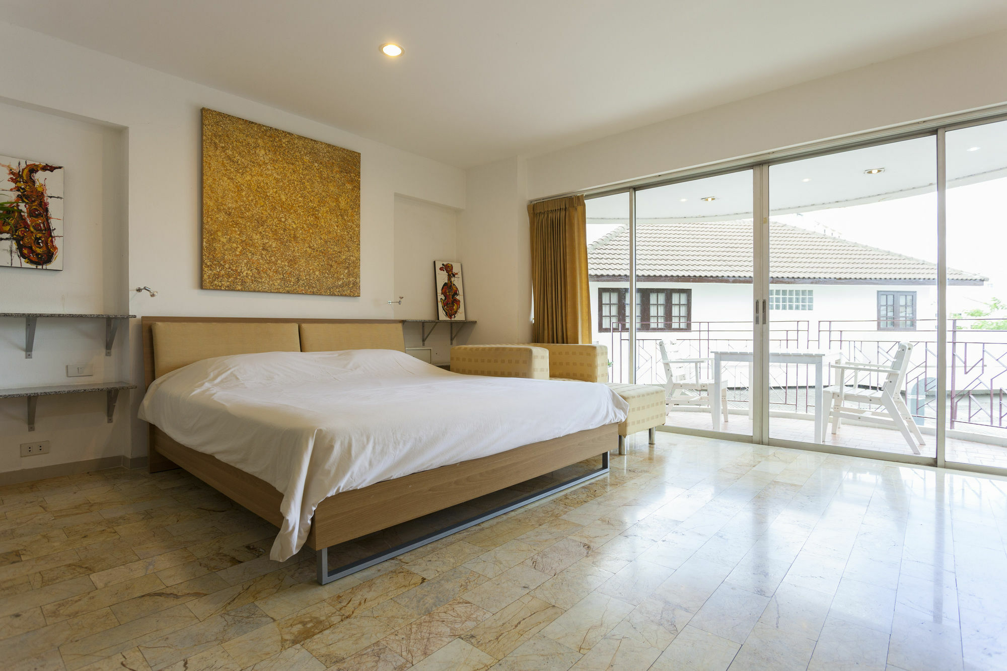Galare Thong Tower Aparthotel Чиангмай Екстериор снимка