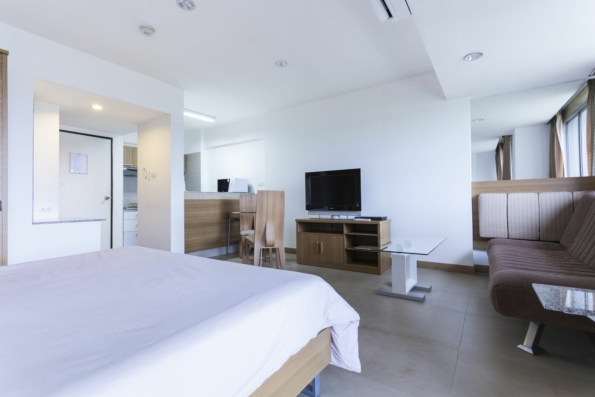 Galare Thong Tower Aparthotel Чиангмай Екстериор снимка