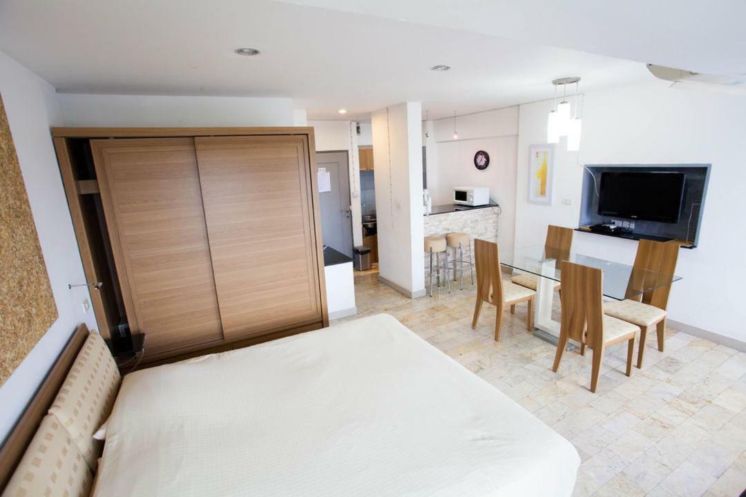 Galare Thong Tower Aparthotel Чиангмай Екстериор снимка