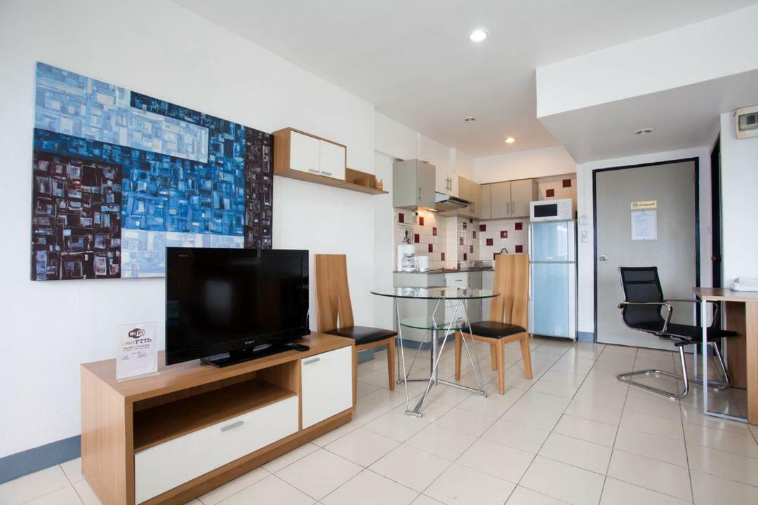 Galare Thong Tower Aparthotel Чиангмай Екстериор снимка