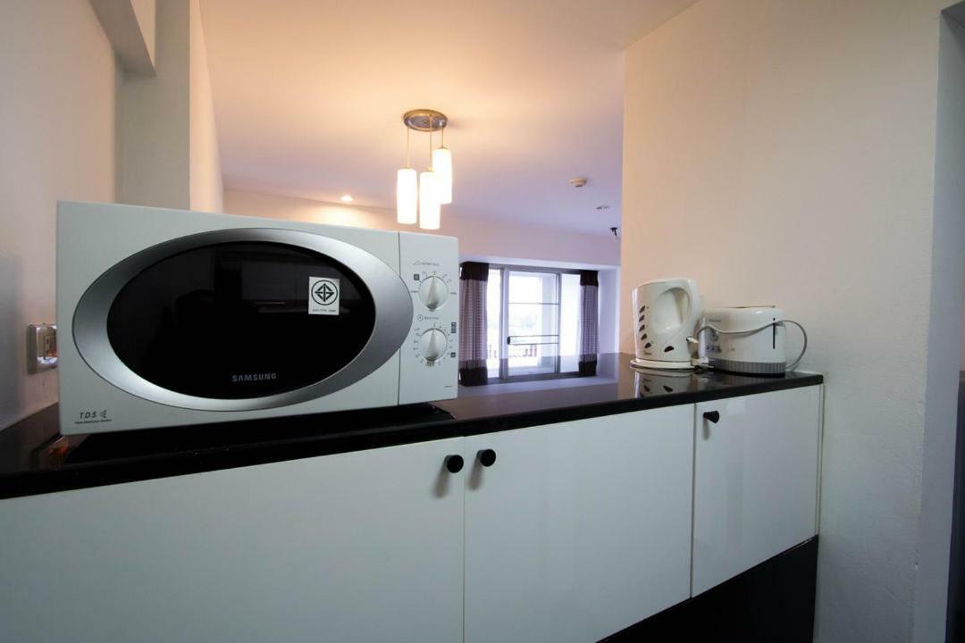 Galare Thong Tower Aparthotel Чиангмай Екстериор снимка
